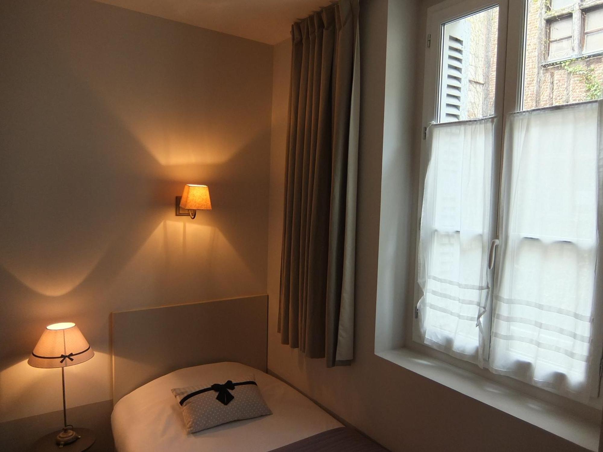 Hotel L'Adresse ตูร์ ห้อง รูปภาพ